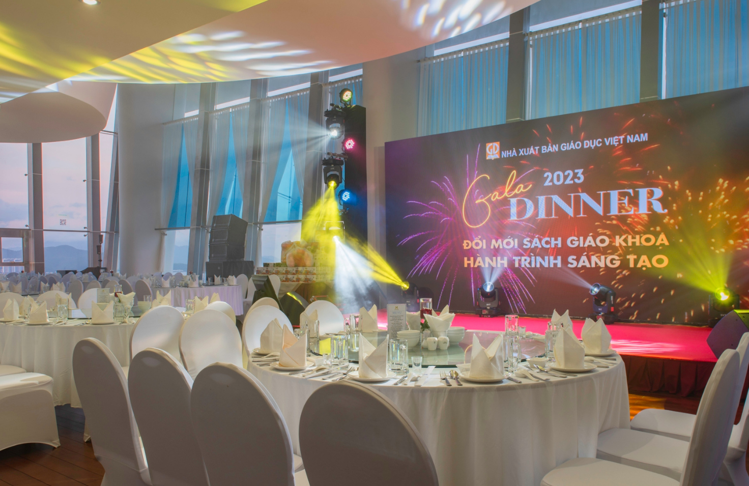Hội Nghị & Sự Kiện Gala