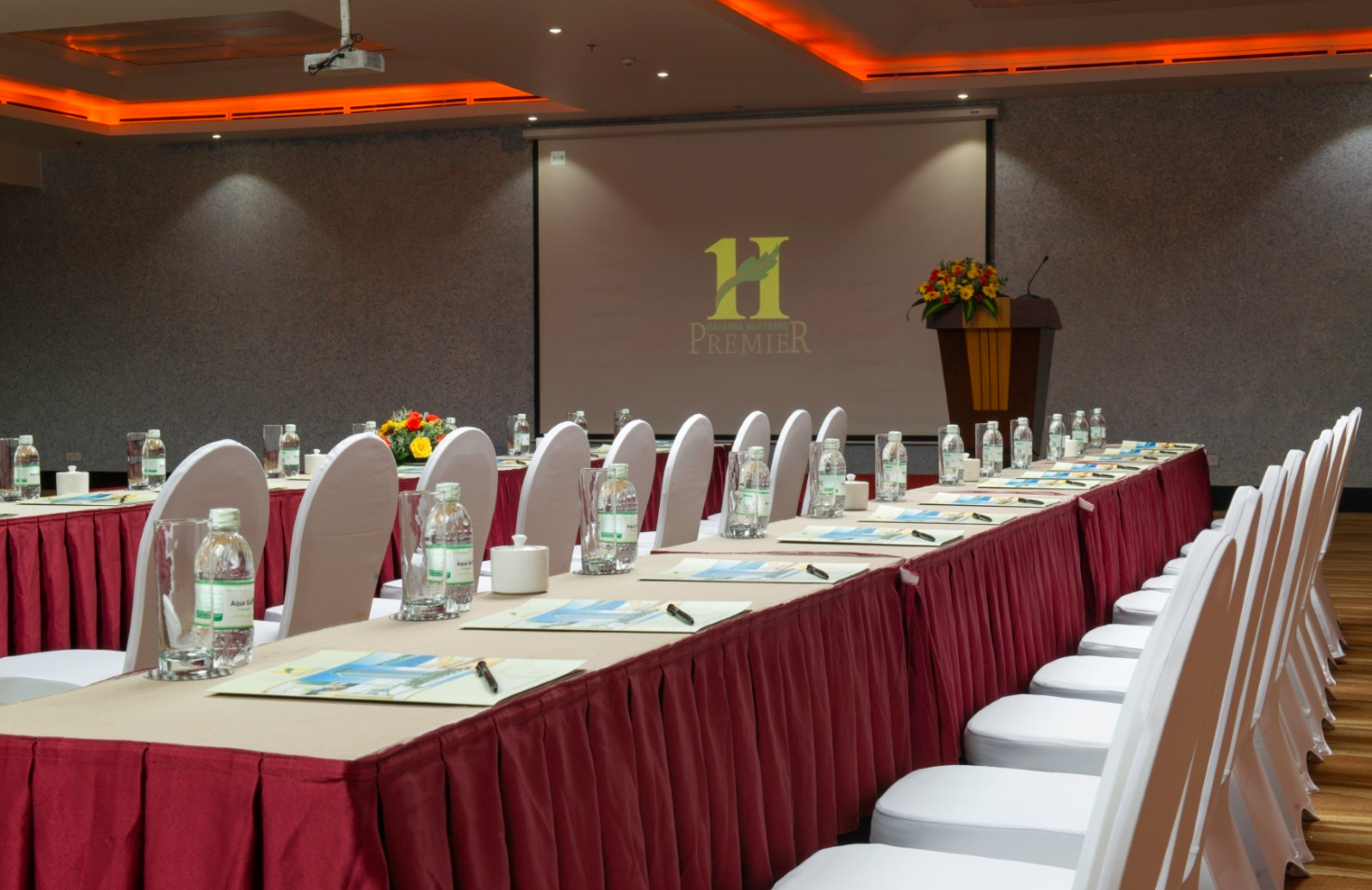 Hội Nghị & Sự Kiện Gala